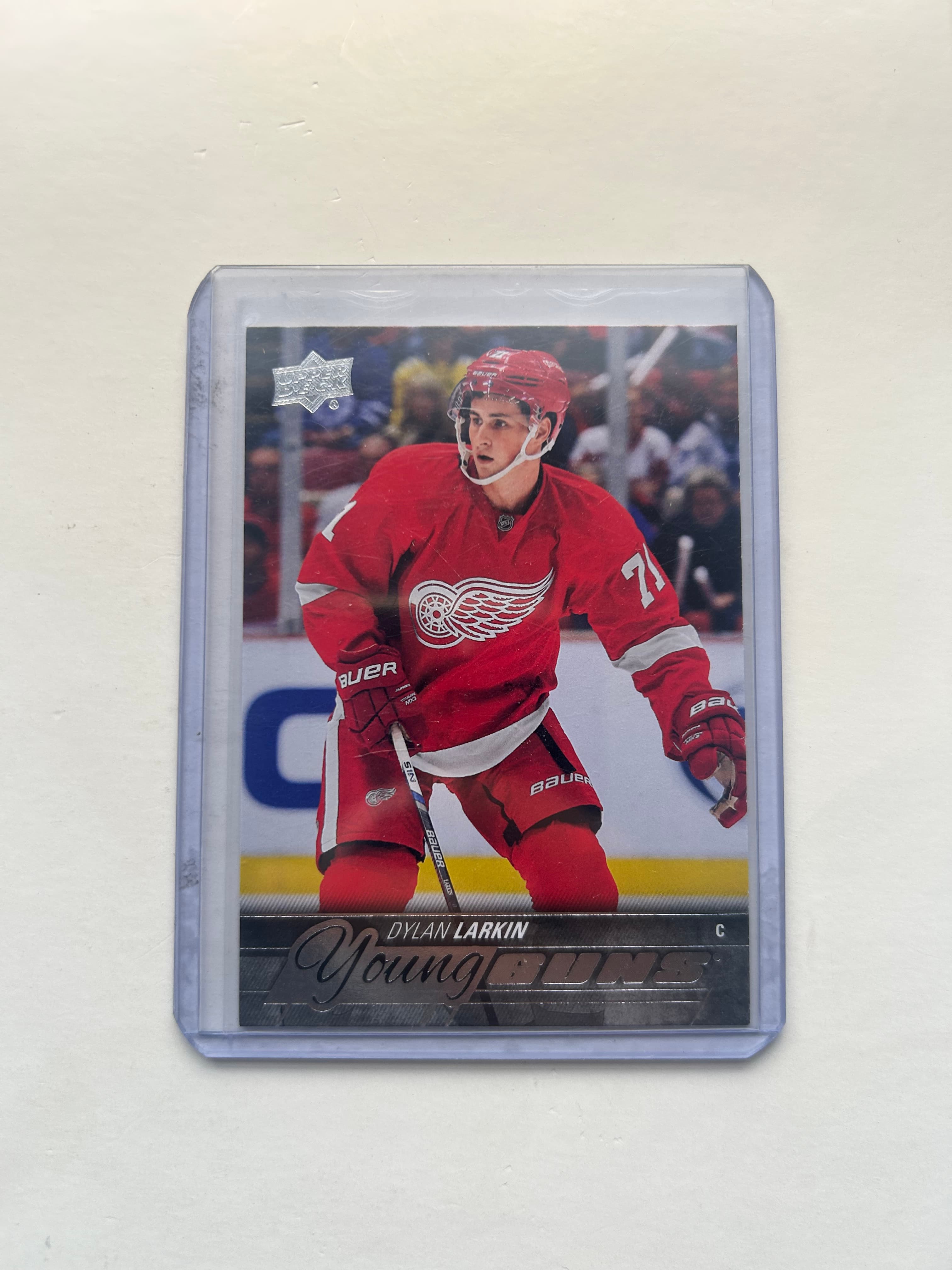 2015-16 Upper Deck Young Guns Dylan Larkin #228